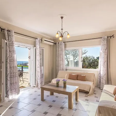 Luxus Ferienwohnung In Strand Mit Pool Adonis Corfu (city)