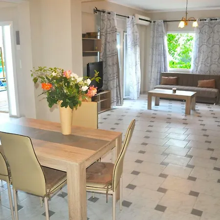 Luxus Ferienwohnung In Strand Mit Pool Adonis * Corfu (city)