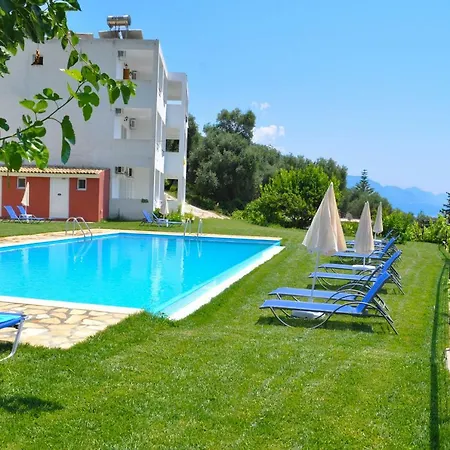 Luxus Ferienwohnung In Strand Mit Pool Adonis Appartement *